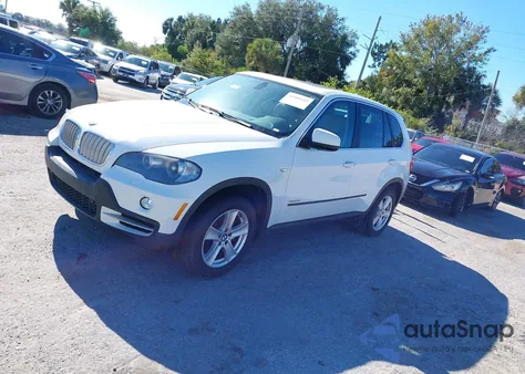 2010 BMW X5 xDrive48I z USA, uszkodzony, nr VIN 5UXFE8C55AL310550